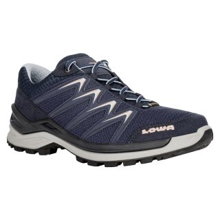 Lowa Wander-Travelschuhe Innox Pro Low GTX (All-Terrain, Synthetik/Textil, wasserdicht) 2025 navyblau/lachs Damen